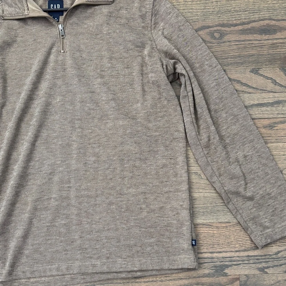 GAP Men's Half-Zip Pullover in Taupe